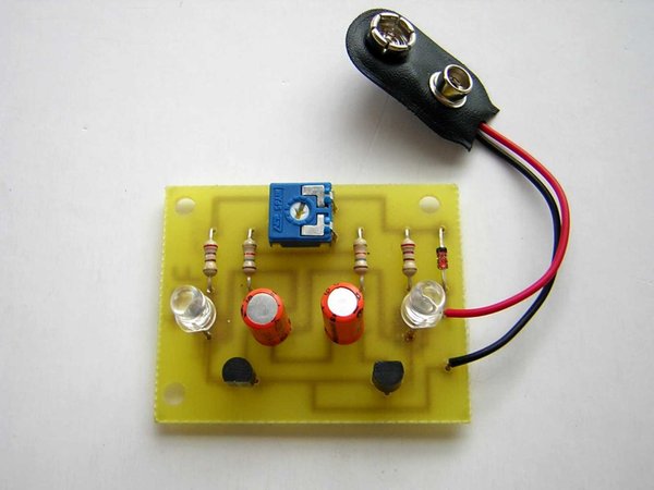 LED-Wechselblinker ultrahell rot Lern-Bausatz mi Poti und gebohrter Leiterplatte, 96210PWRTG